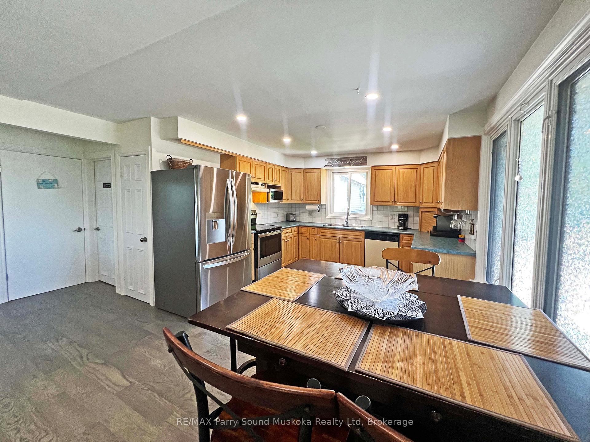 Photo 12 of 44 William Street, Parry Sound — HOMEH