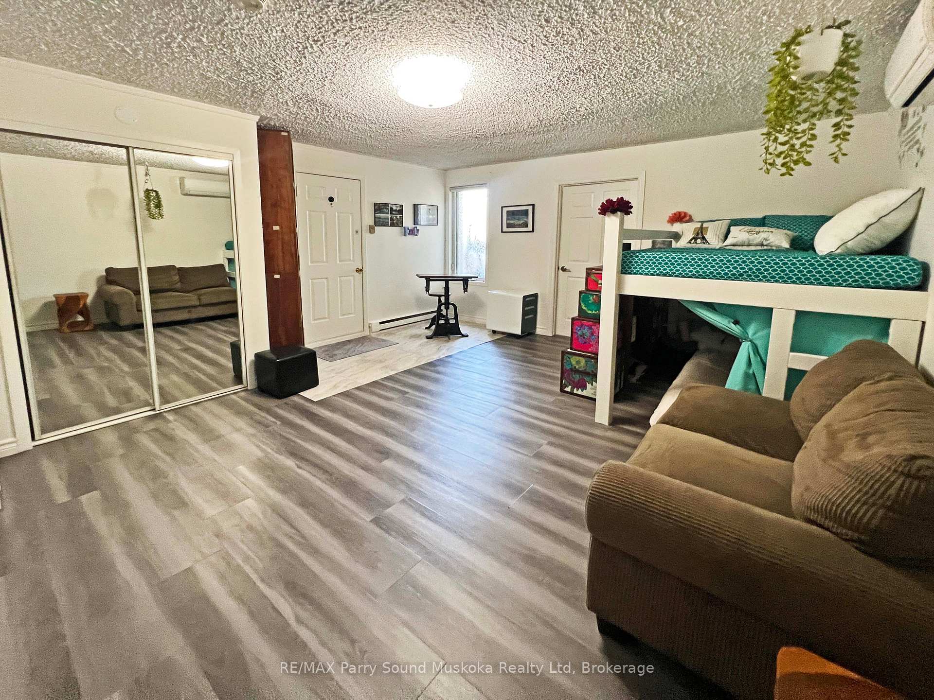 Photo 22 of 44 William Street, Parry Sound — HOMEH