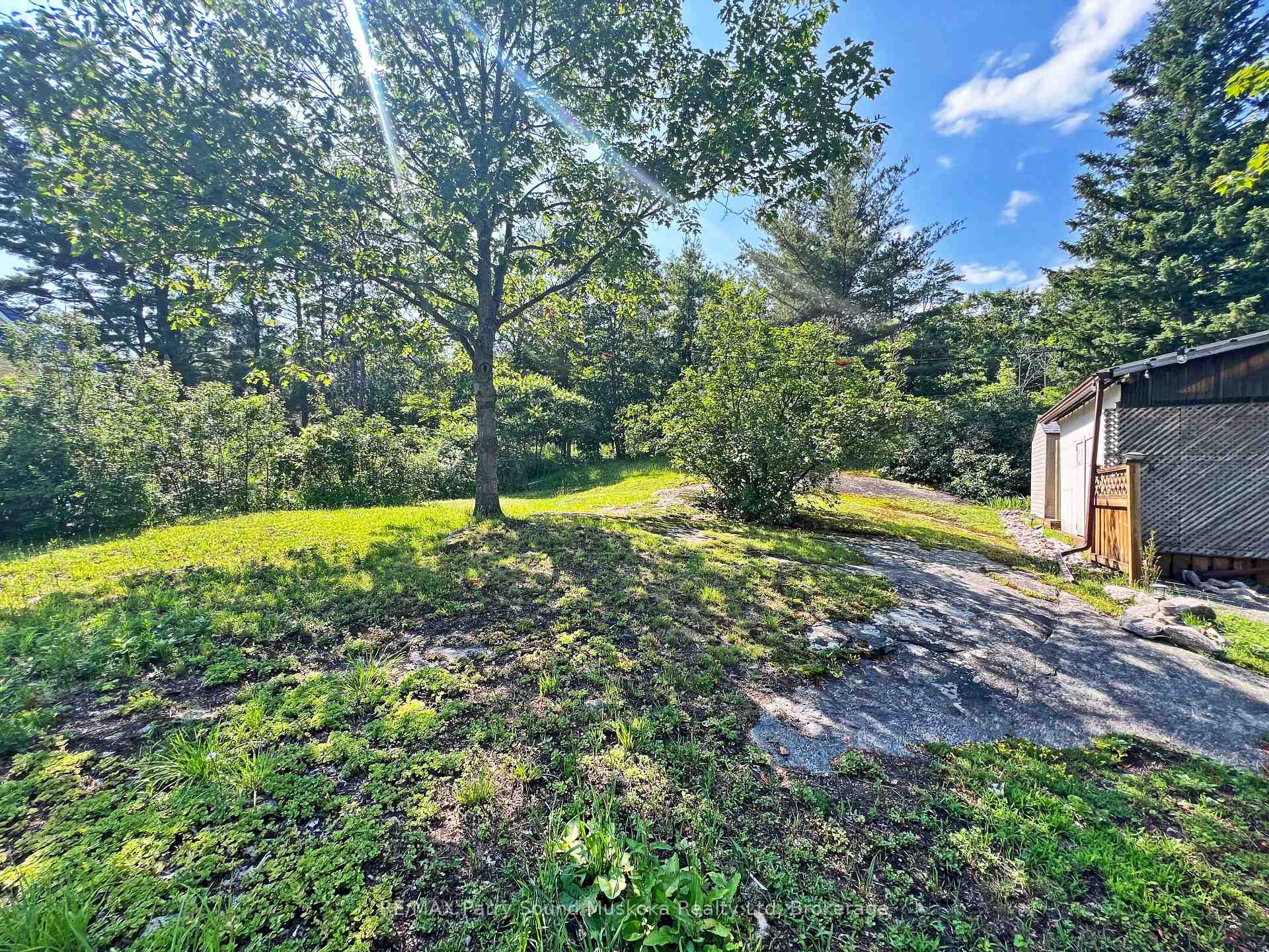 Photo 30 of 44 William Street, Parry Sound — HOMEH