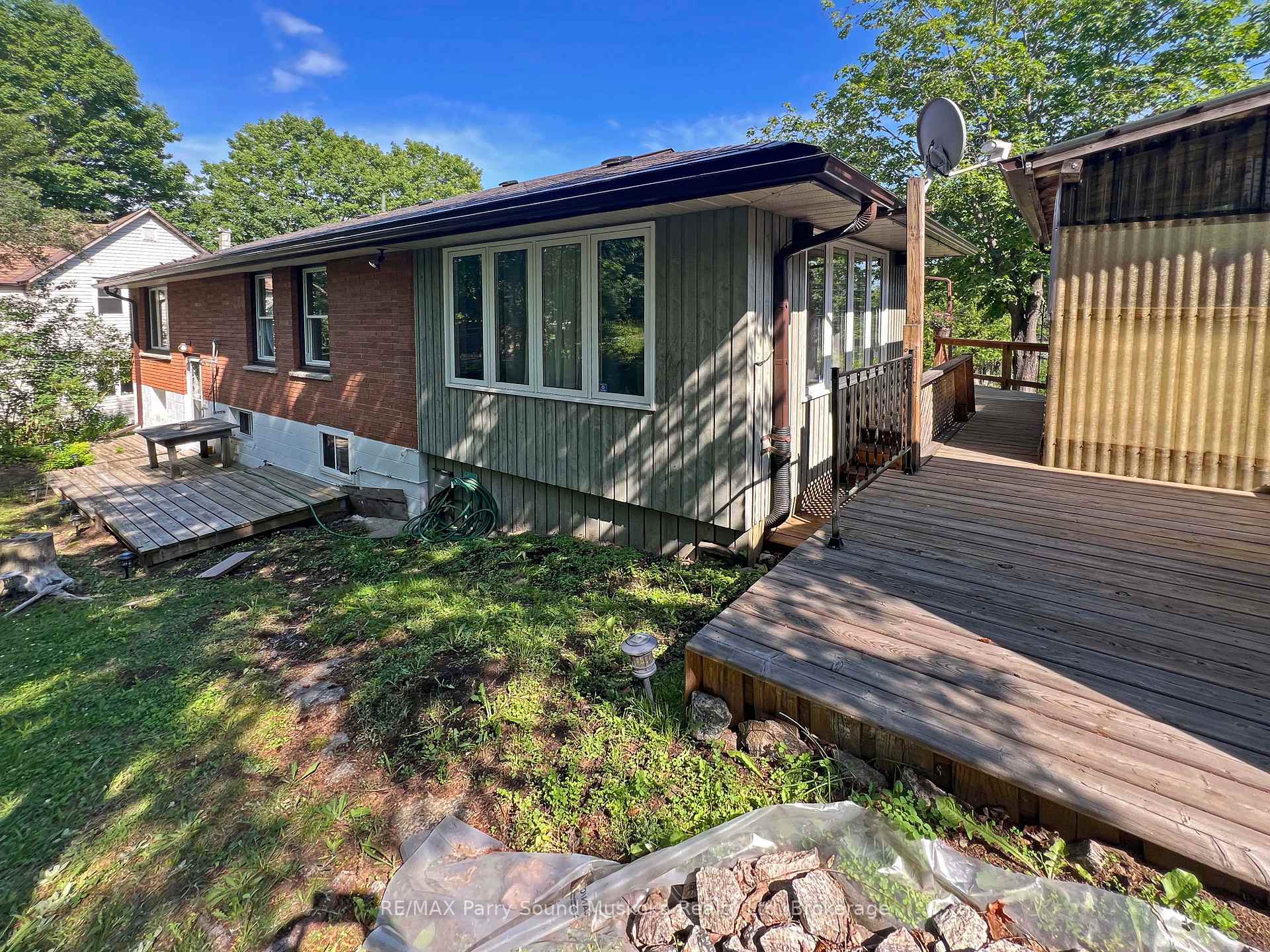 Photo 36 of 44 William Street, Parry Sound — HOMEH