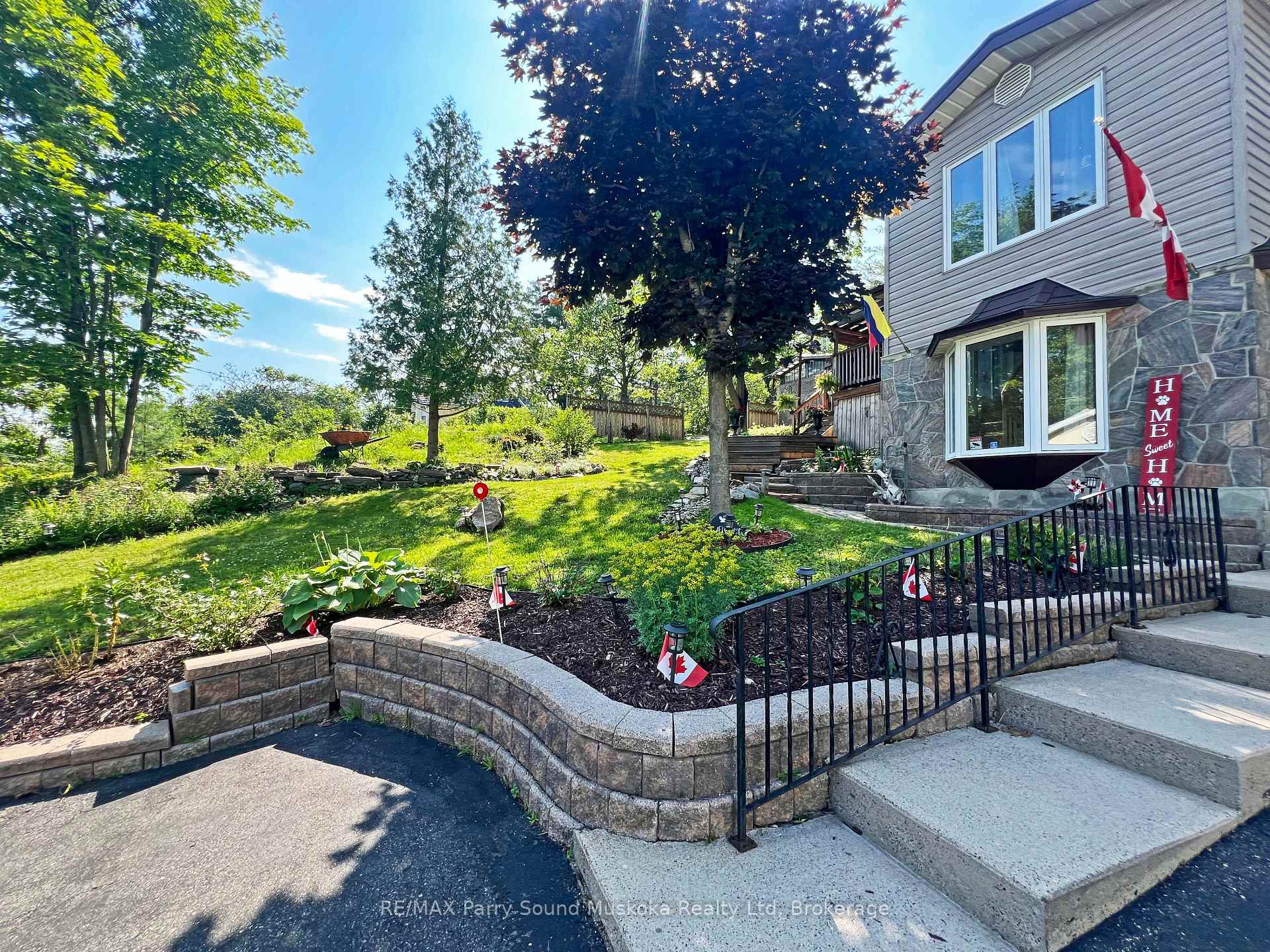 Photo 41 of 44 William Street, Parry Sound — HOMEH