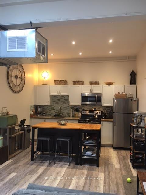 Photo 4 of Unit 203, 137 Roncesvalles Avenue, Toronto, Roncesvalles — HOMEH
