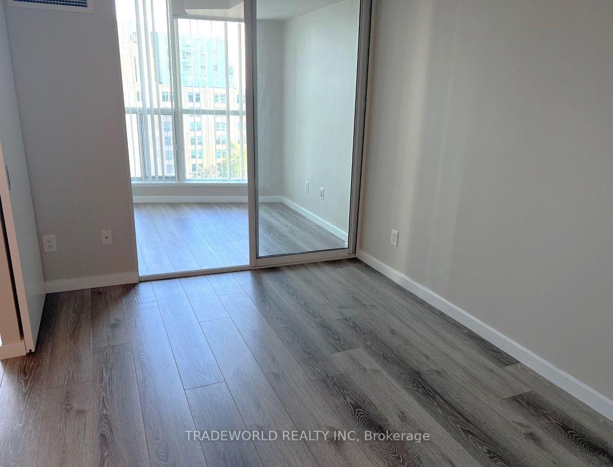 Photo 13 of Unit 1009, 8 York Street, Toronto, Waterfront Communities — HOMEH