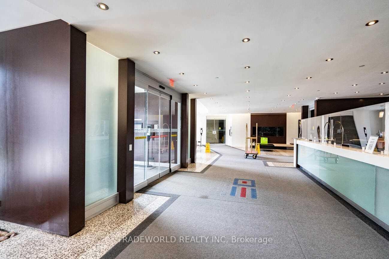 Photo 23 of Unit 1009, 8 York Street, Toronto, Waterfront Communities — HOMEH
