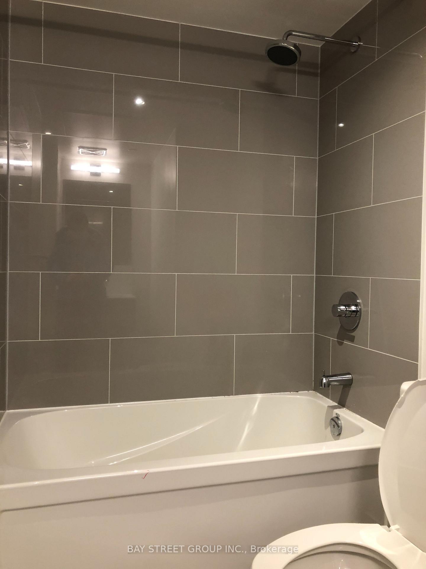 Photo 6 of Unit 4507, 100 Harbour Street, Toronto, Waterfront Communities — HOMEH