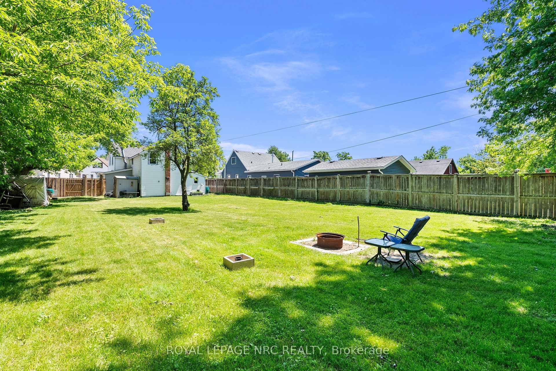 Photo 27 of 42 Leeper Street, St. Catharines, Western Hill — HOMEH