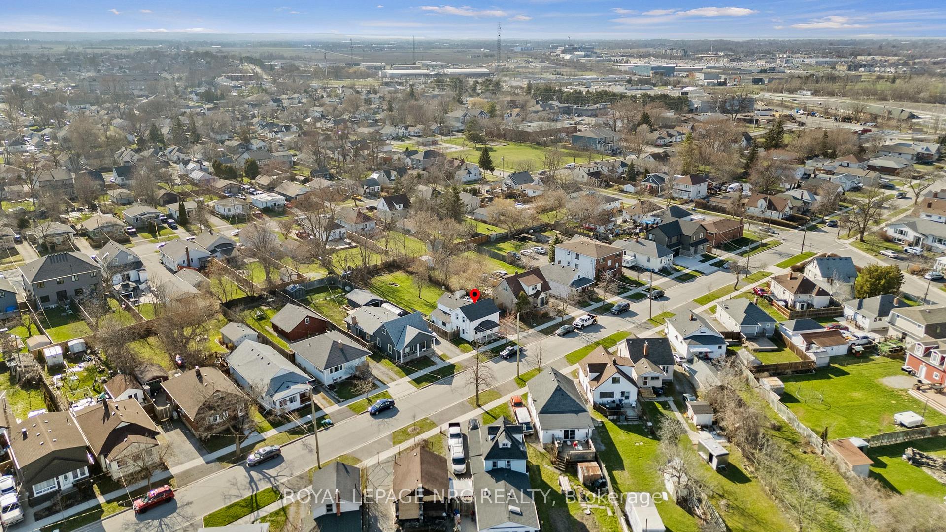 Photo 32 of 42 Leeper Street, St. Catharines, Western Hill — HOMEH