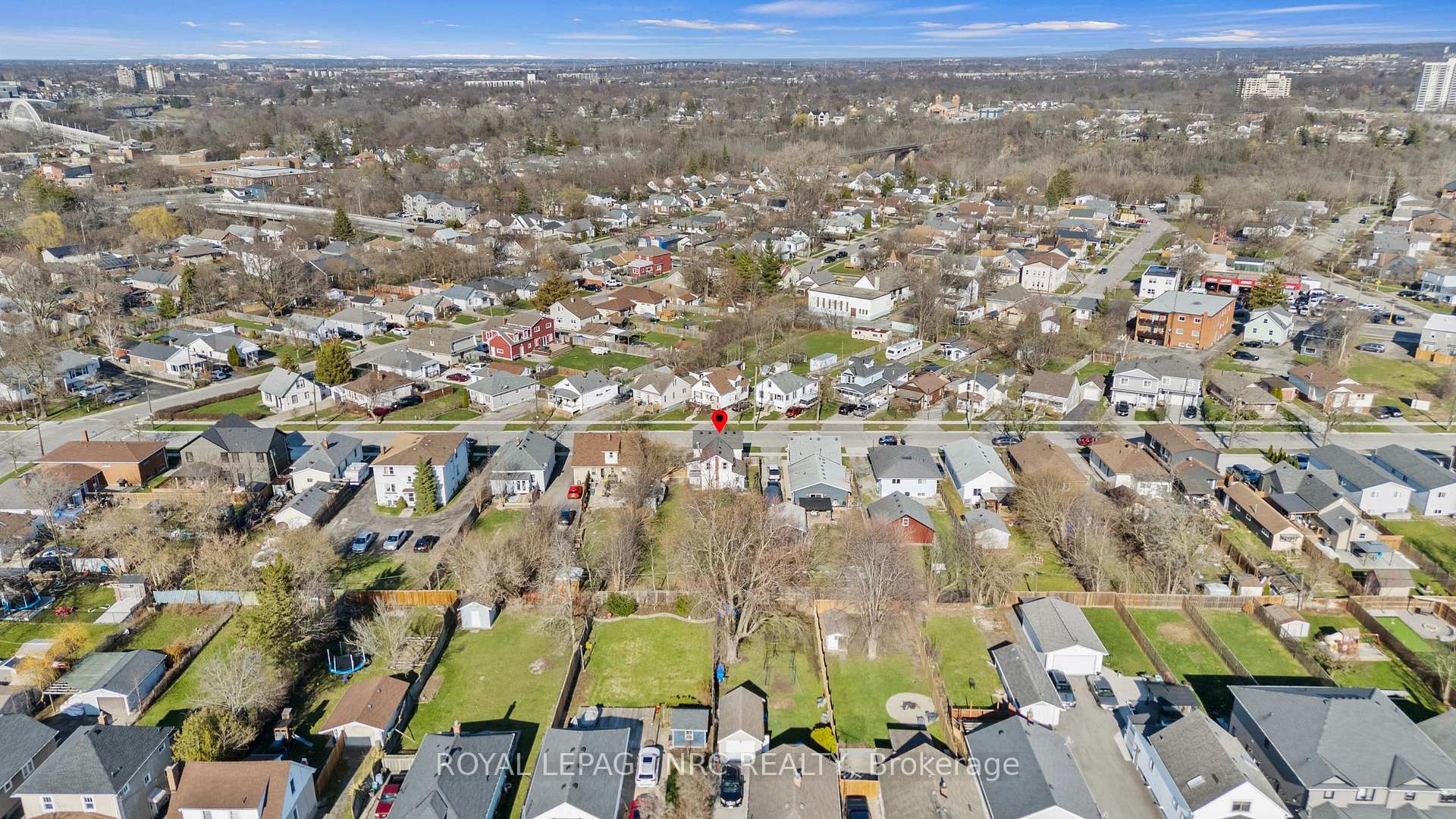 Photo 34 of 42 Leeper Street, St. Catharines, Western Hill — HOMEH