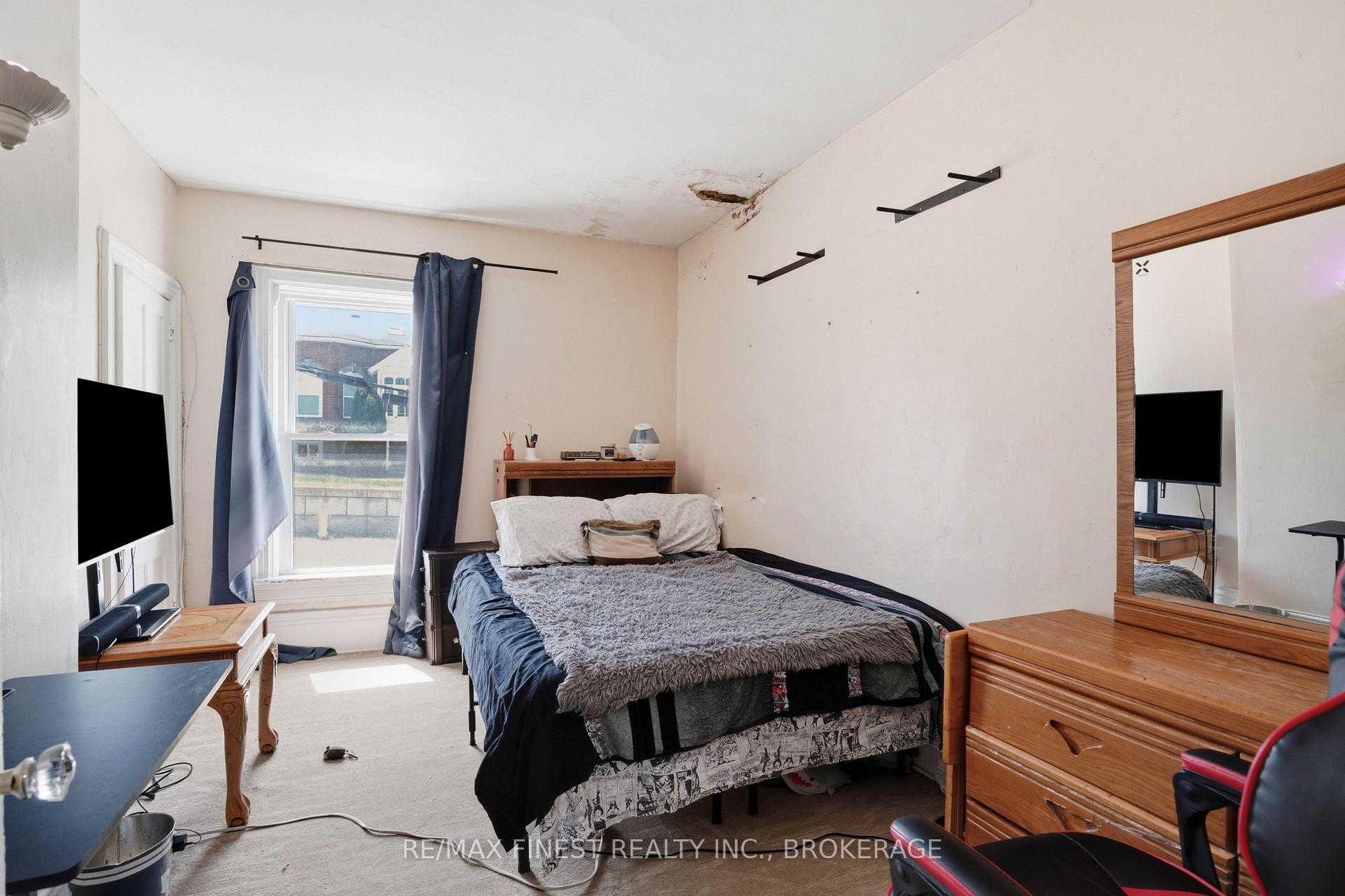 Photo 22 of 46 Catharine Street, Belleville, Thurlow Ward — HOMEH