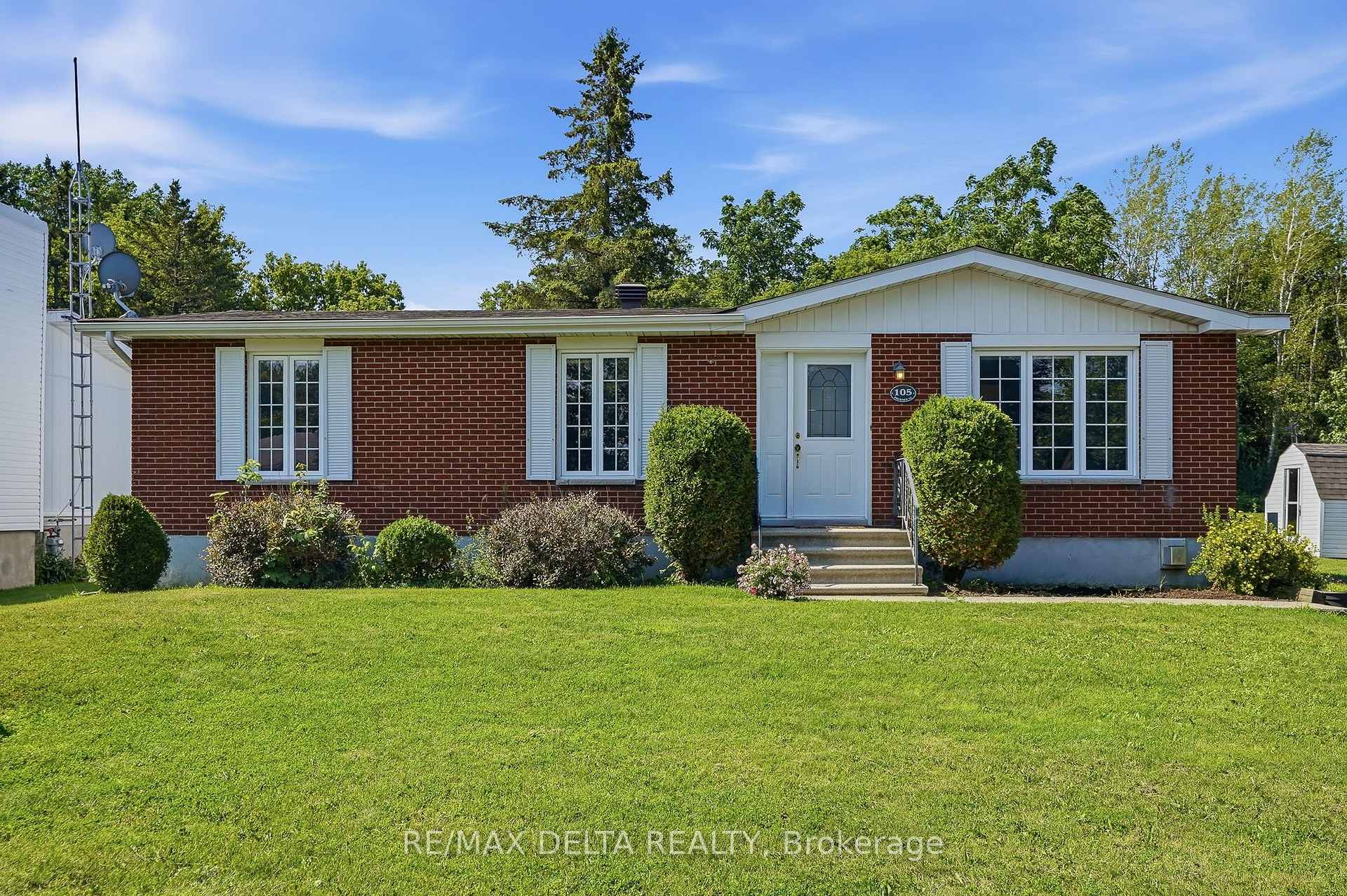 Photo of 105 Fournier Street