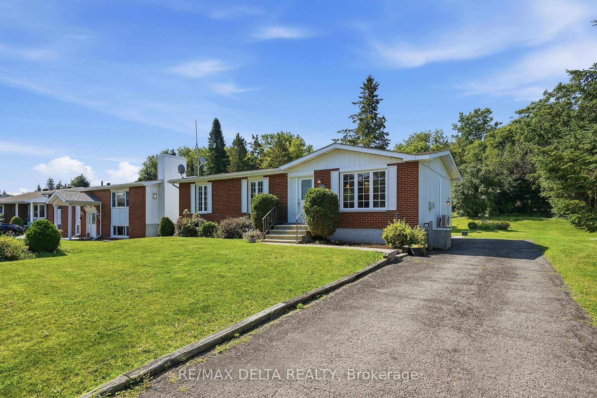 Photo 2 of 105 Fournier Street, Champlain, Vankleek Hill — HOMEH