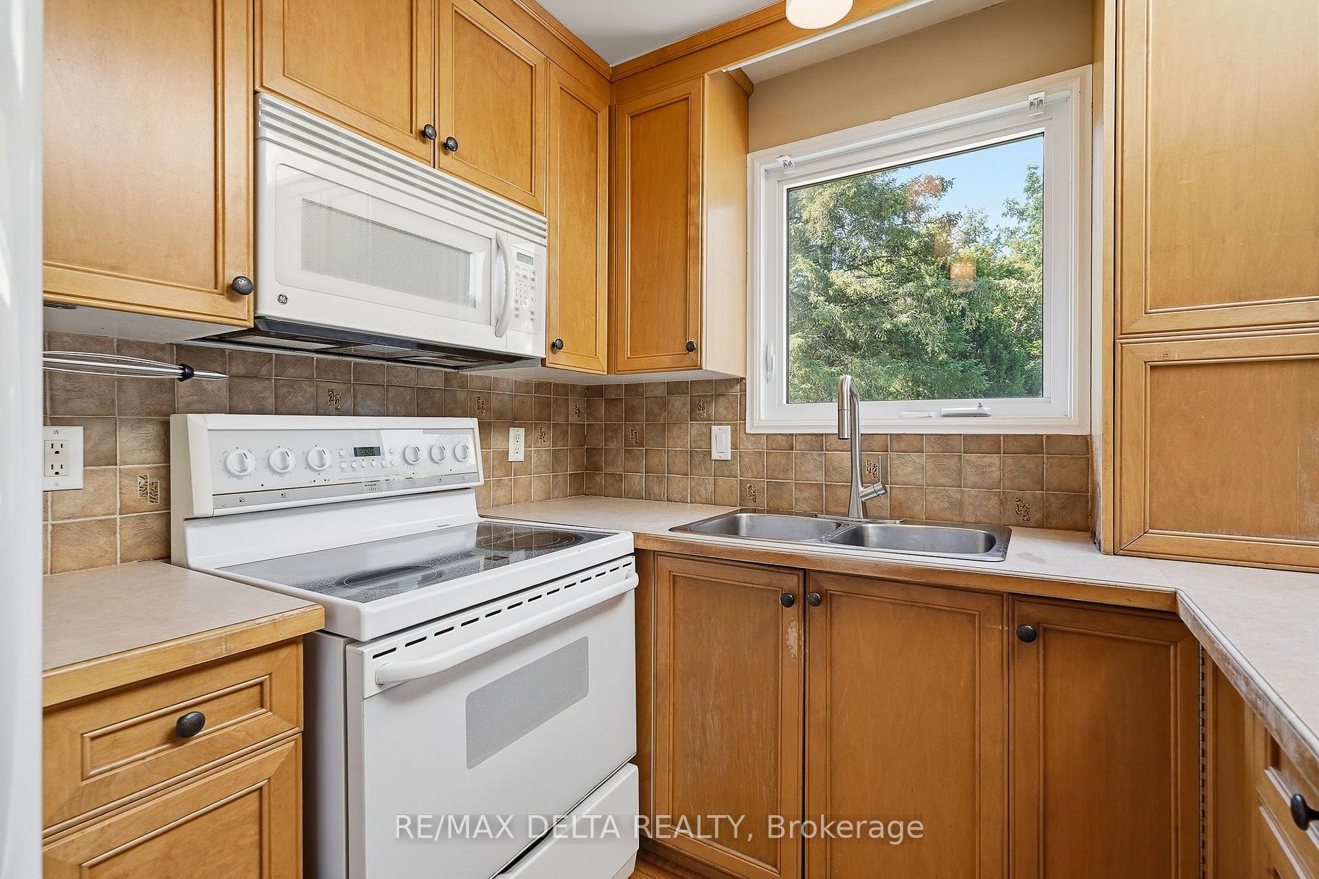 Photo 8 of 105 Fournier Street, Champlain, Vankleek Hill — HOMEH