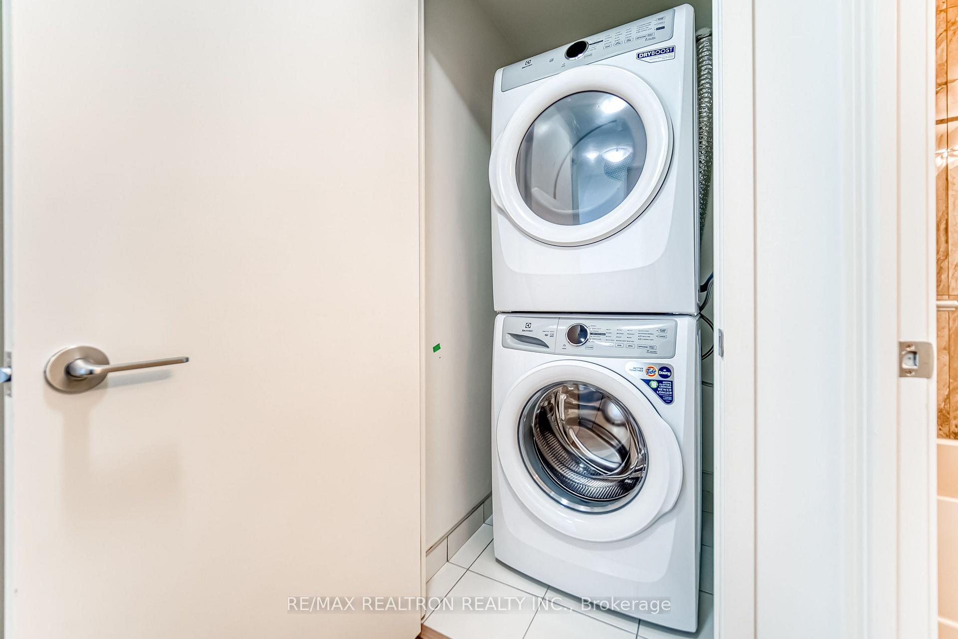 Photo 24 of Unit 1821, 56 Andre De Grasse Street, Markham, Unionville — HOMEH