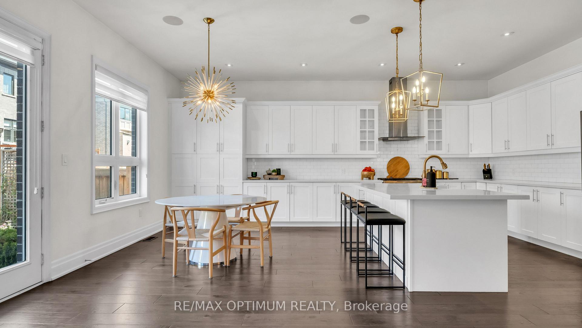 Photo 20 of 16 Settlers Field Road, Brampton, Credit Valley — HOMEH