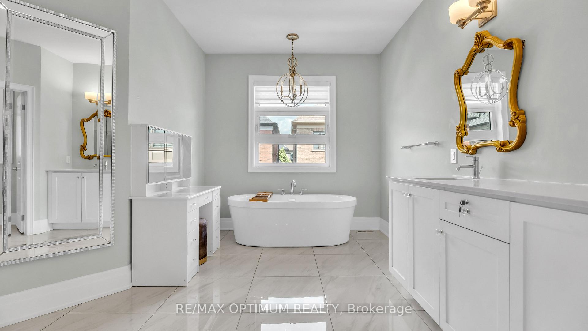 Photo 34 of 16 Settlers Field Road, Brampton, Credit Valley — HOMEH