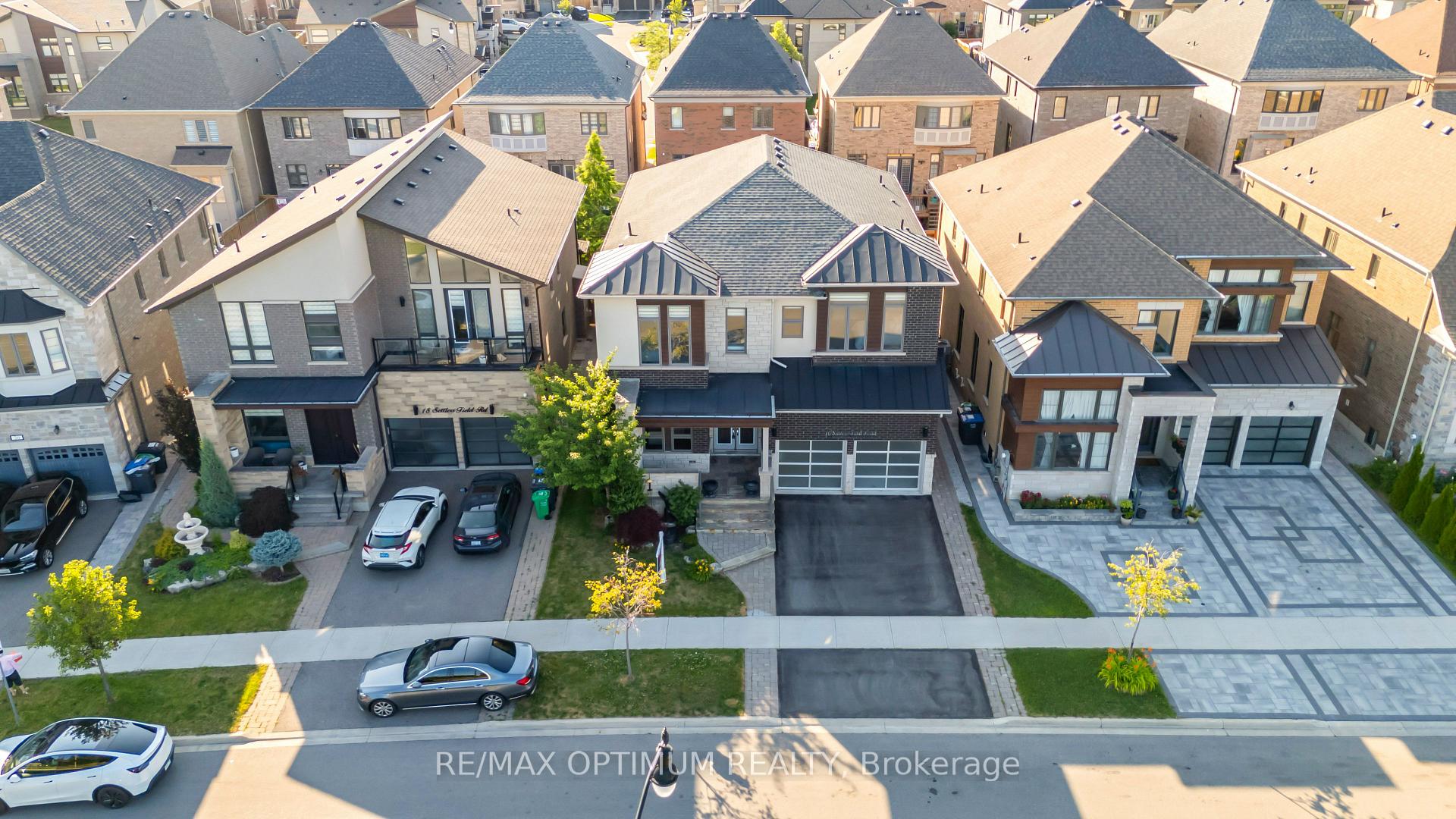 Photo 49 of 16 Settlers Field Road, Brampton, Credit Valley — HOMEH