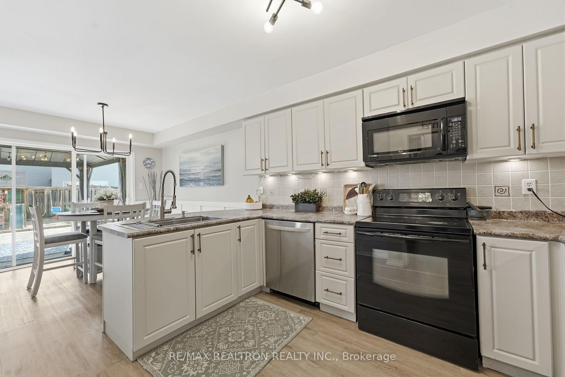 Photo 8 of 273 Greenwood Drive, Essa, Angus — HOMEH