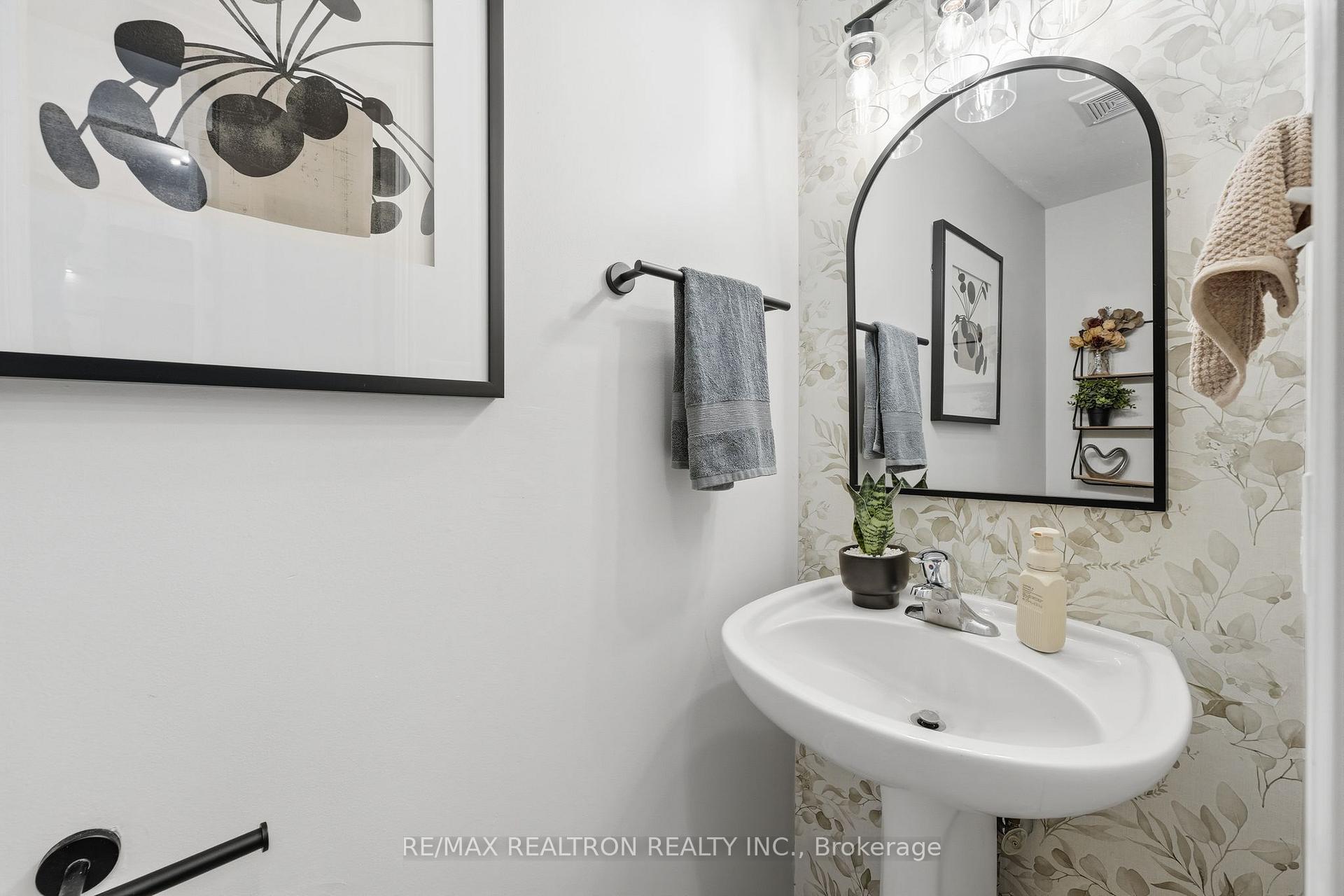 Photo 17 of 273 Greenwood Drive, Essa, Angus — HOMEH