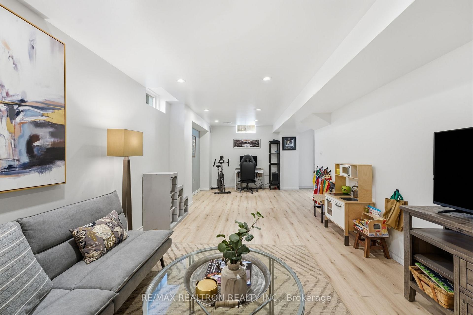 Photo 31 of 273 Greenwood Drive, Essa, Angus — HOMEH
