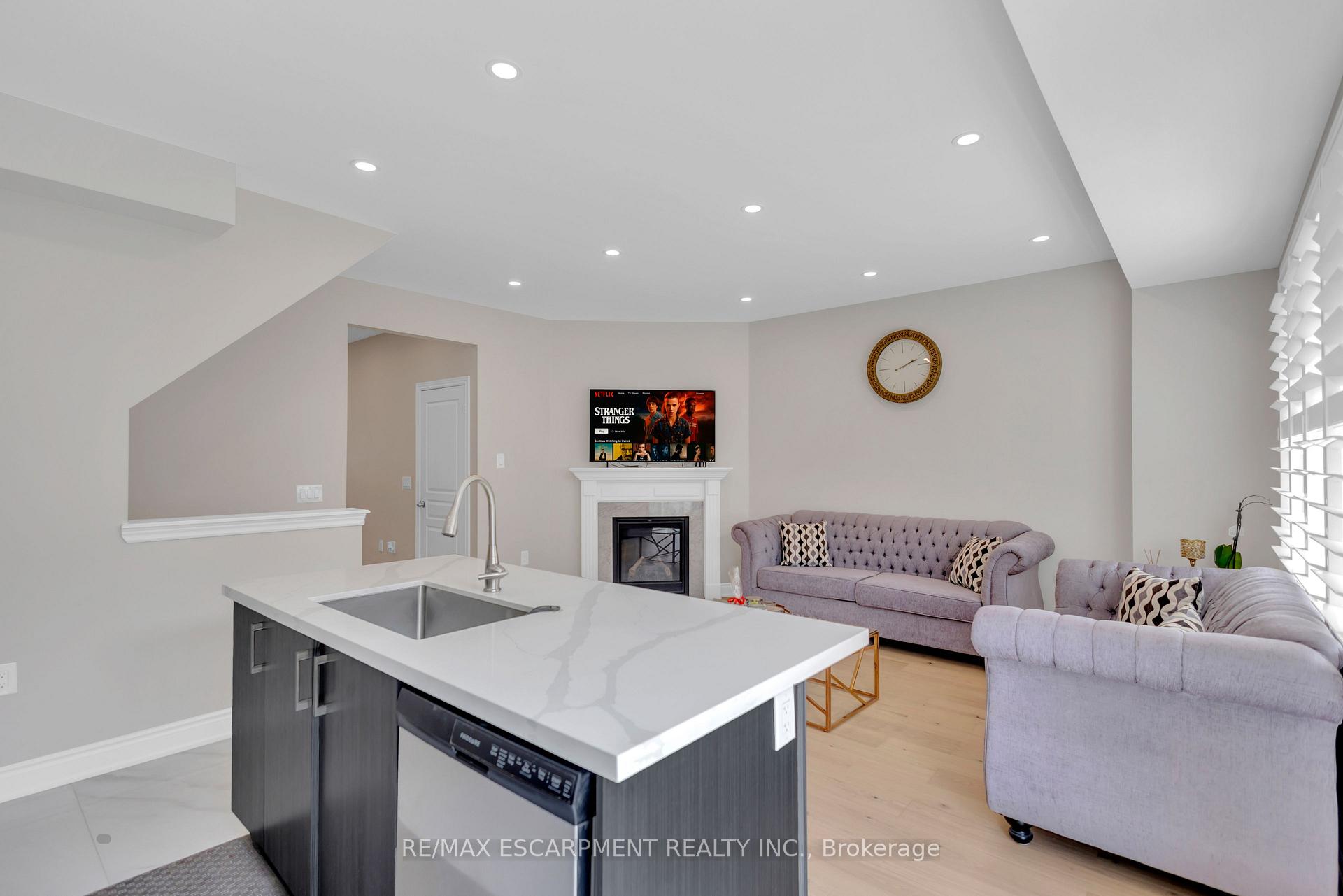 Photo 12 of 1454 Chretien Street, Milton, Ford — HOMEH