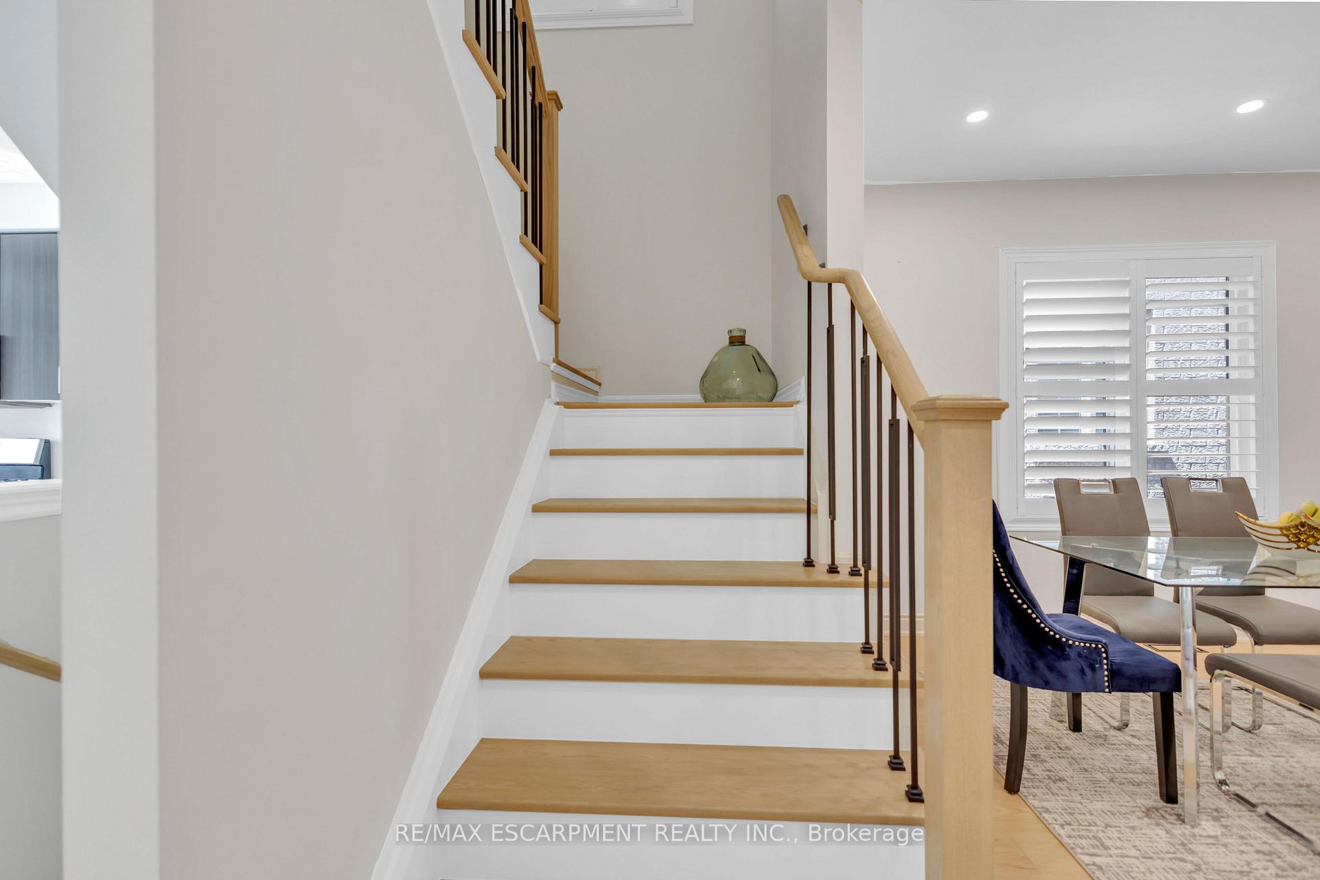 Photo 13 of 1454 Chretien Street, Milton, Ford — HOMEH