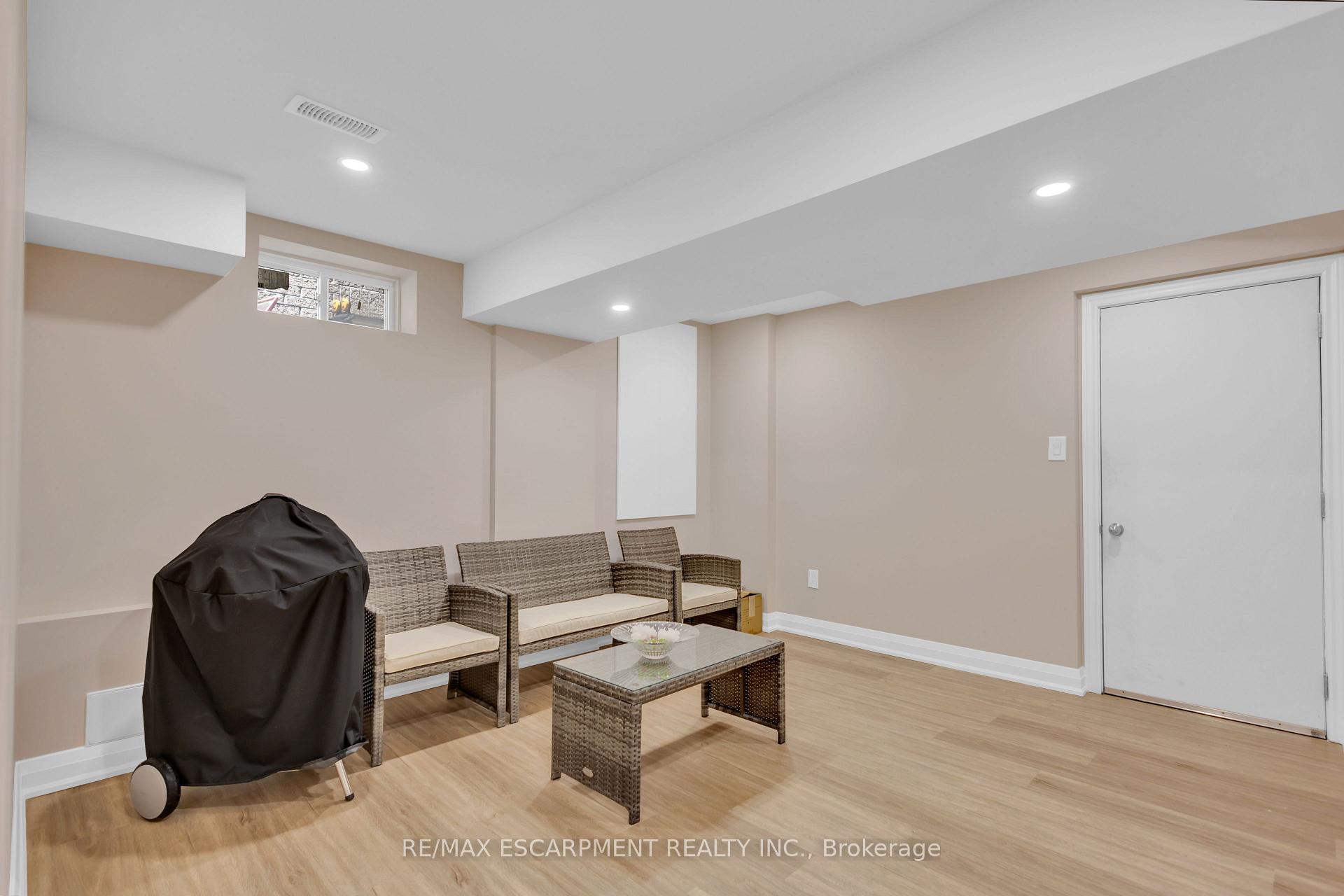 Photo 28 of 1454 Chretien Street, Milton, Ford — HOMEH