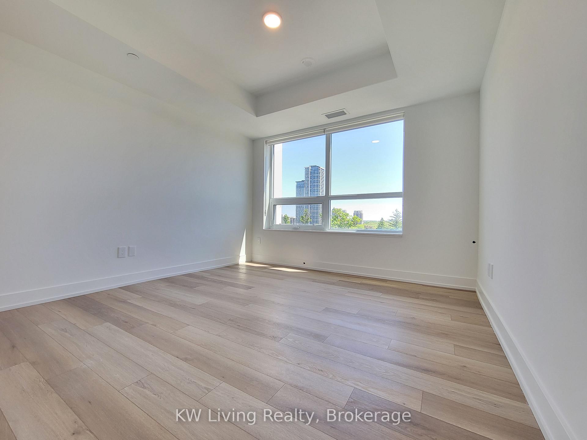 Photo 7 of Unit 819, 8 Cedarland Drive, Markham, Unionville — HOMEH