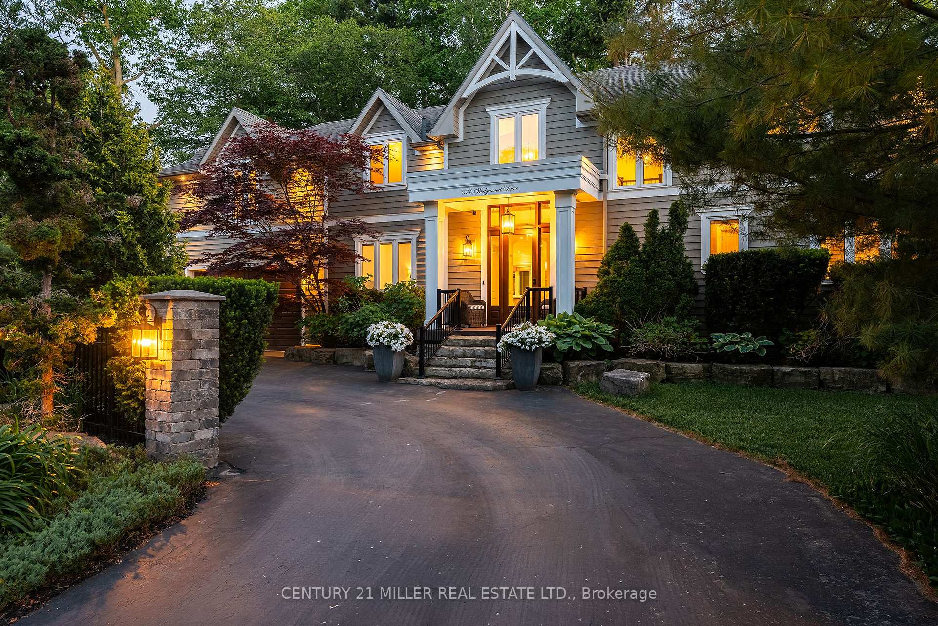 Photo 2 of 376 Wedgewood Drive, Oakville, Morrison — HOMEH