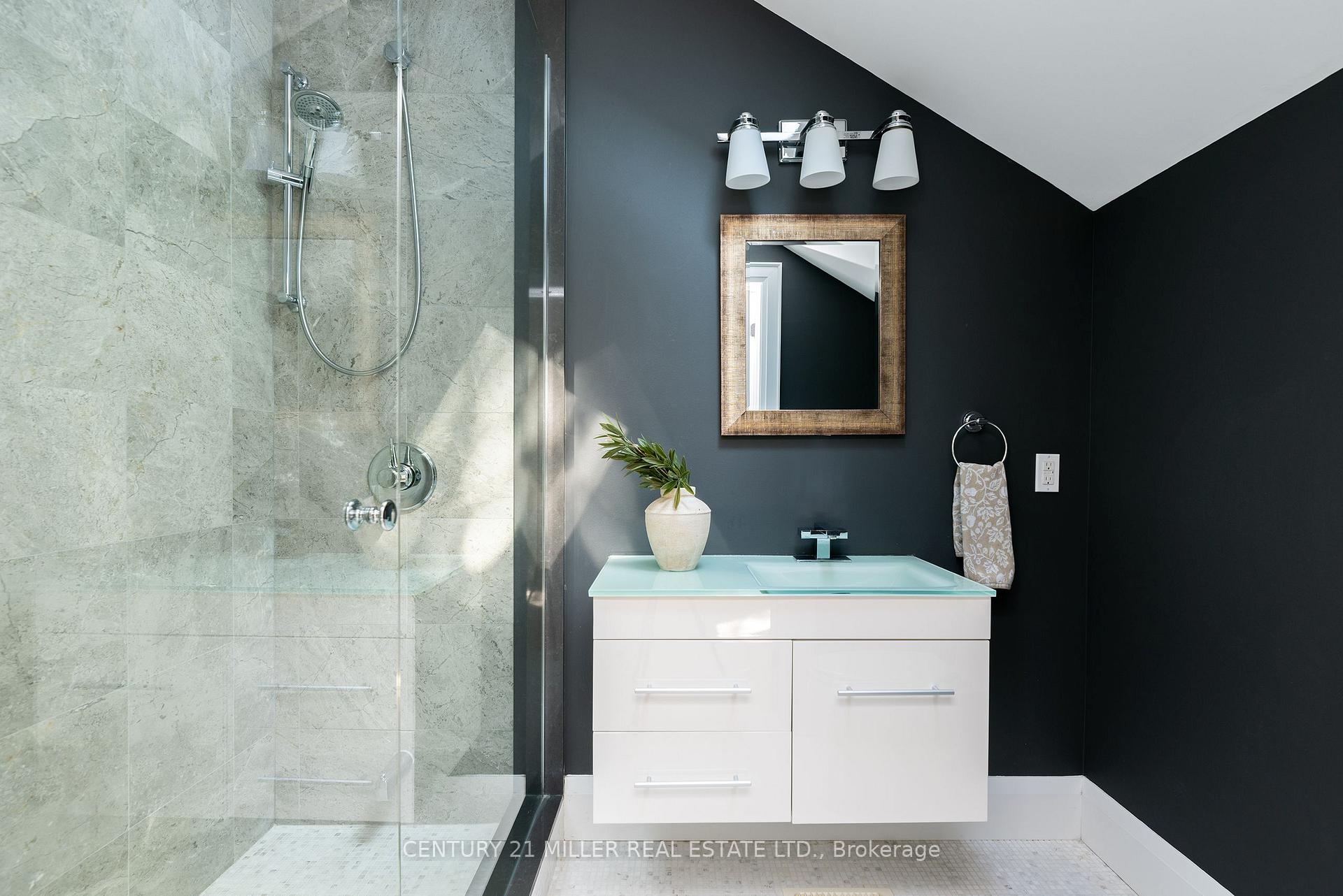 Photo 32 of 376 Wedgewood Drive, Oakville, Morrison — HOMEH