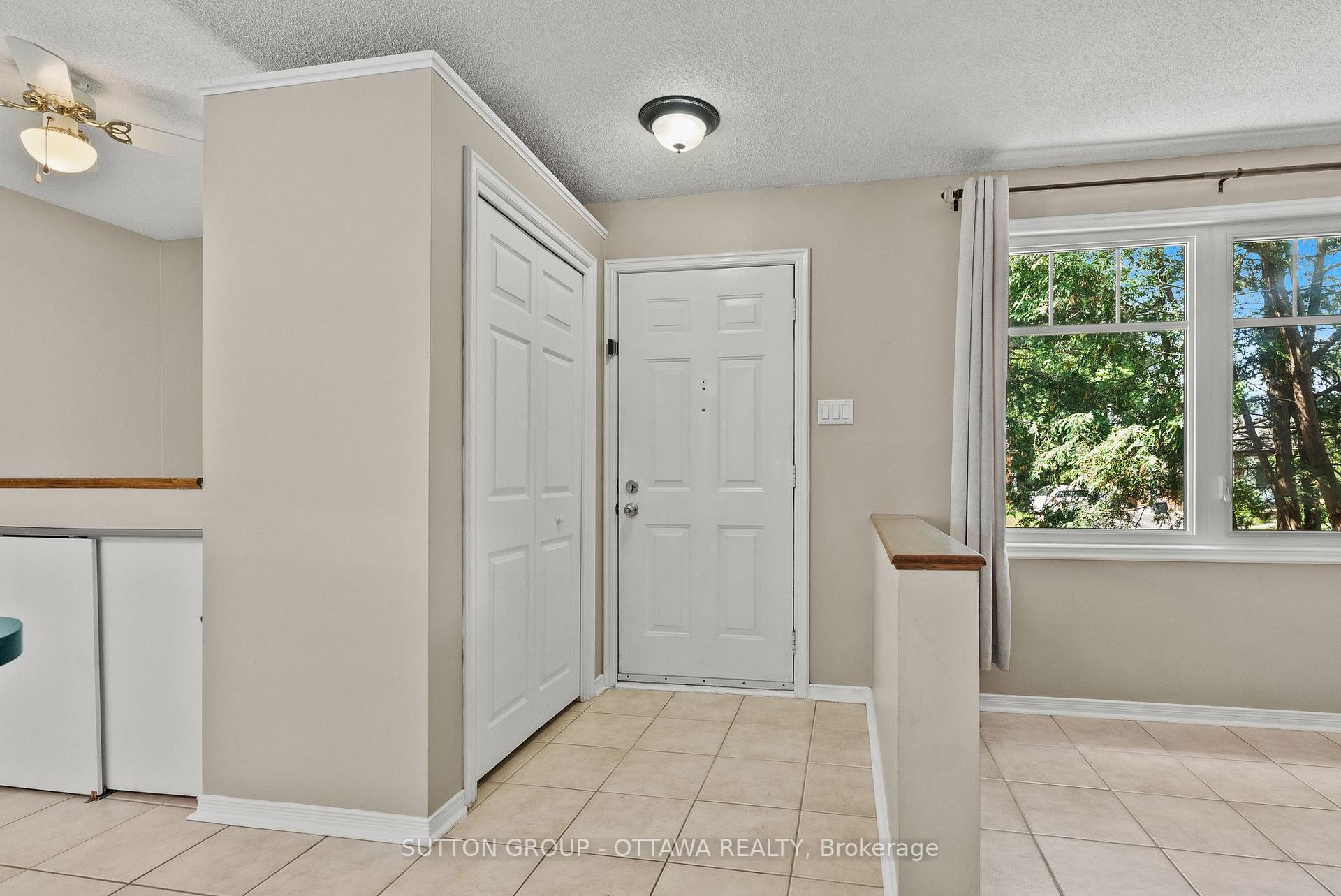 Photo 4 of 20 Spearman Lane, Ottawa, Kanata - Glencairn/Hazeldean — HOMEH