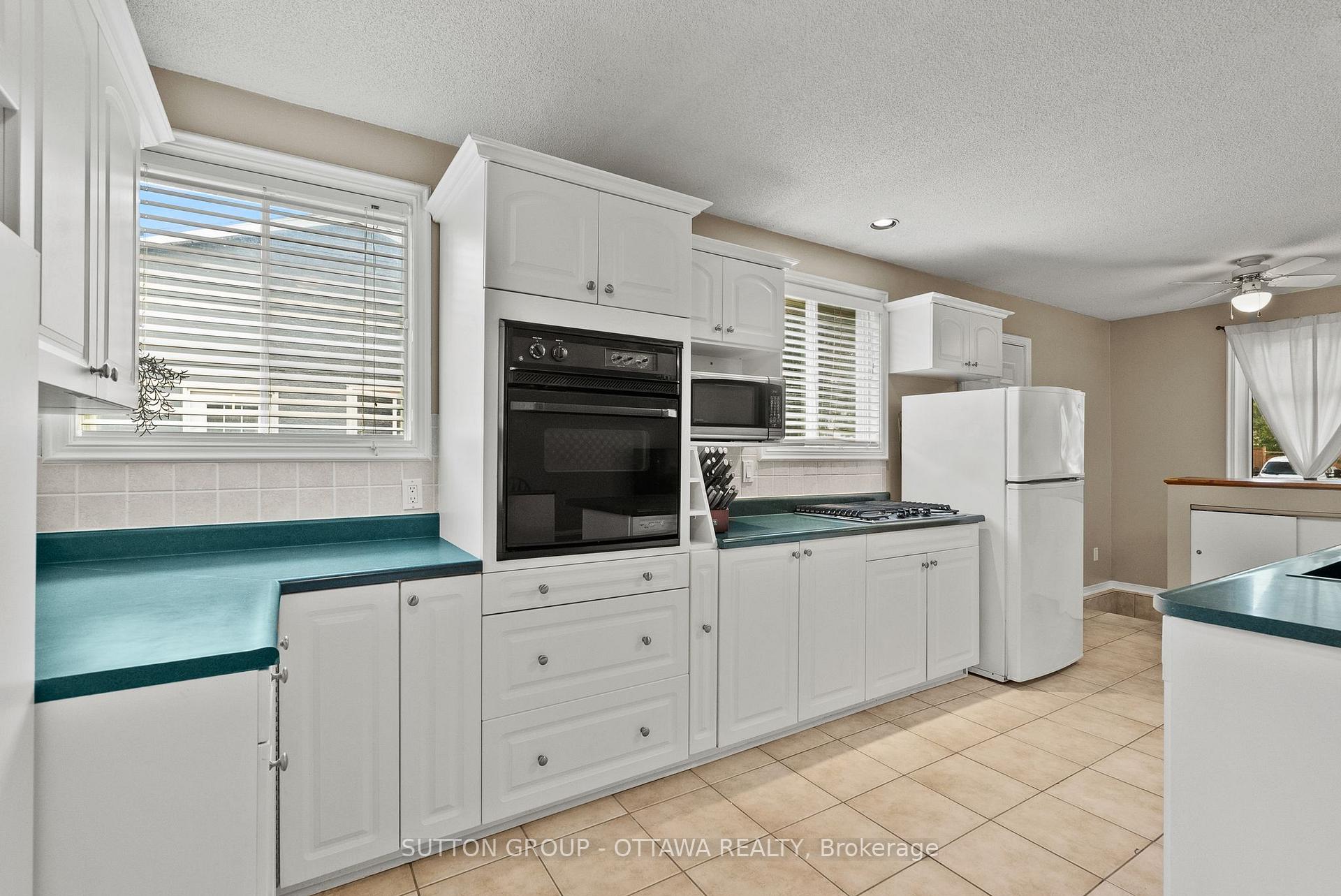 Photo 8 of 20 Spearman Lane, Ottawa, Kanata - Glencairn/Hazeldean — HOMEH