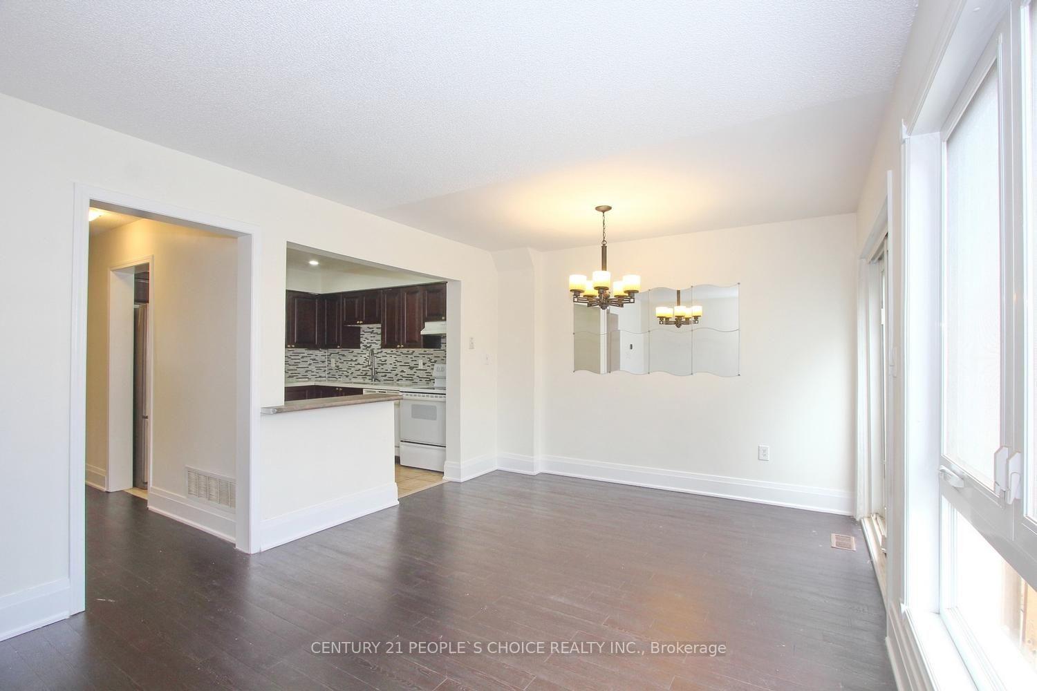 Photo 7 of 23 Dusty Star Drive, Brampton, Sandringham-Wellington — HOMEH