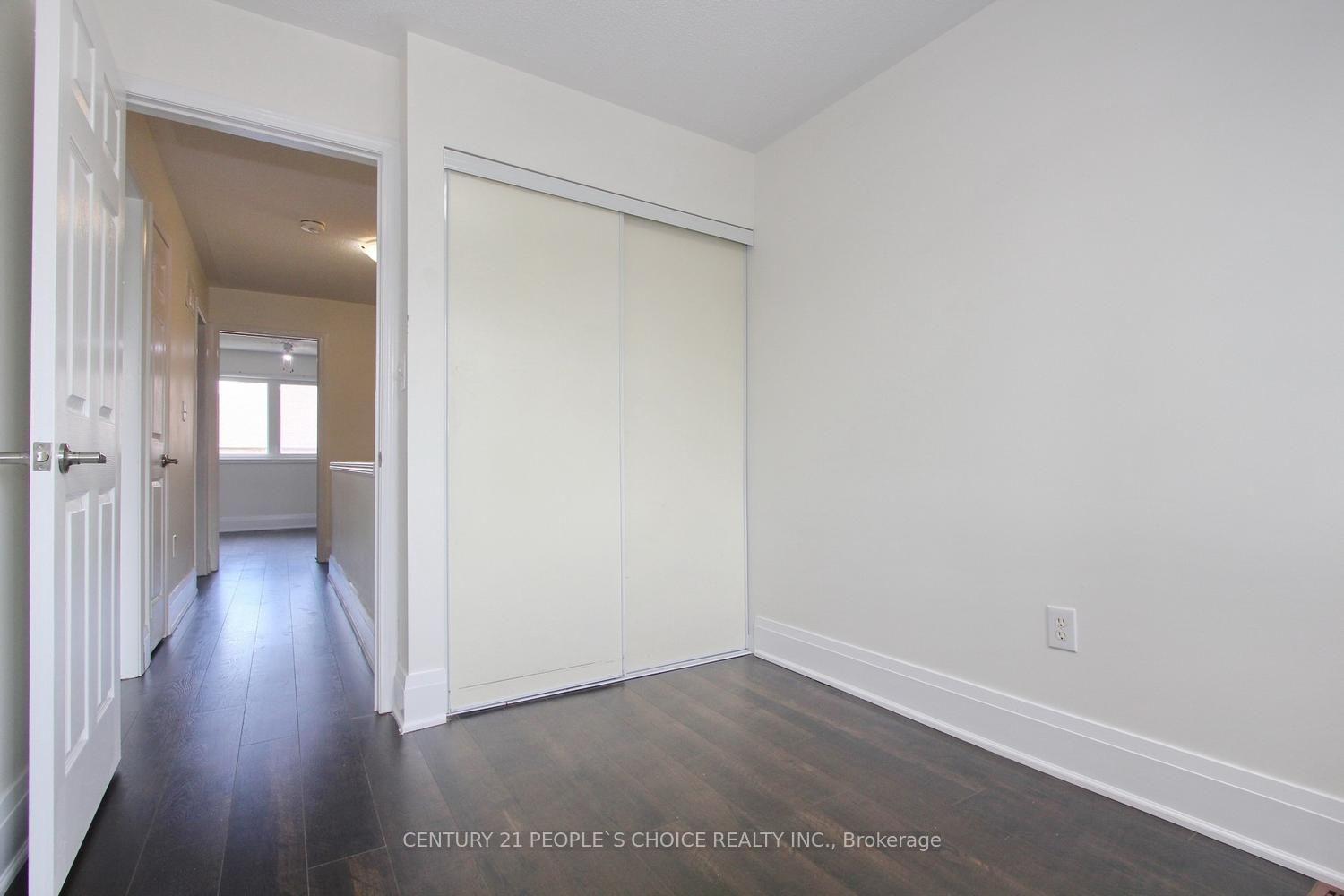 Photo 12 of 23 Dusty Star Drive, Brampton, Sandringham-Wellington — HOMEH