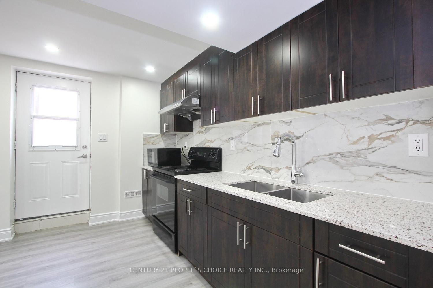 Photo 17 of 23 Dusty Star Drive, Brampton, Sandringham-Wellington — HOMEH