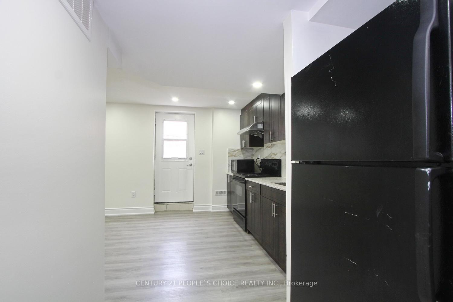 Photo 18 of 23 Dusty Star Drive, Brampton, Sandringham-Wellington — HOMEH