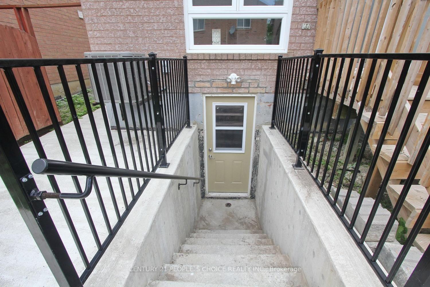 Photo 21 of 23 Dusty Star Drive, Brampton, Sandringham-Wellington — HOMEH