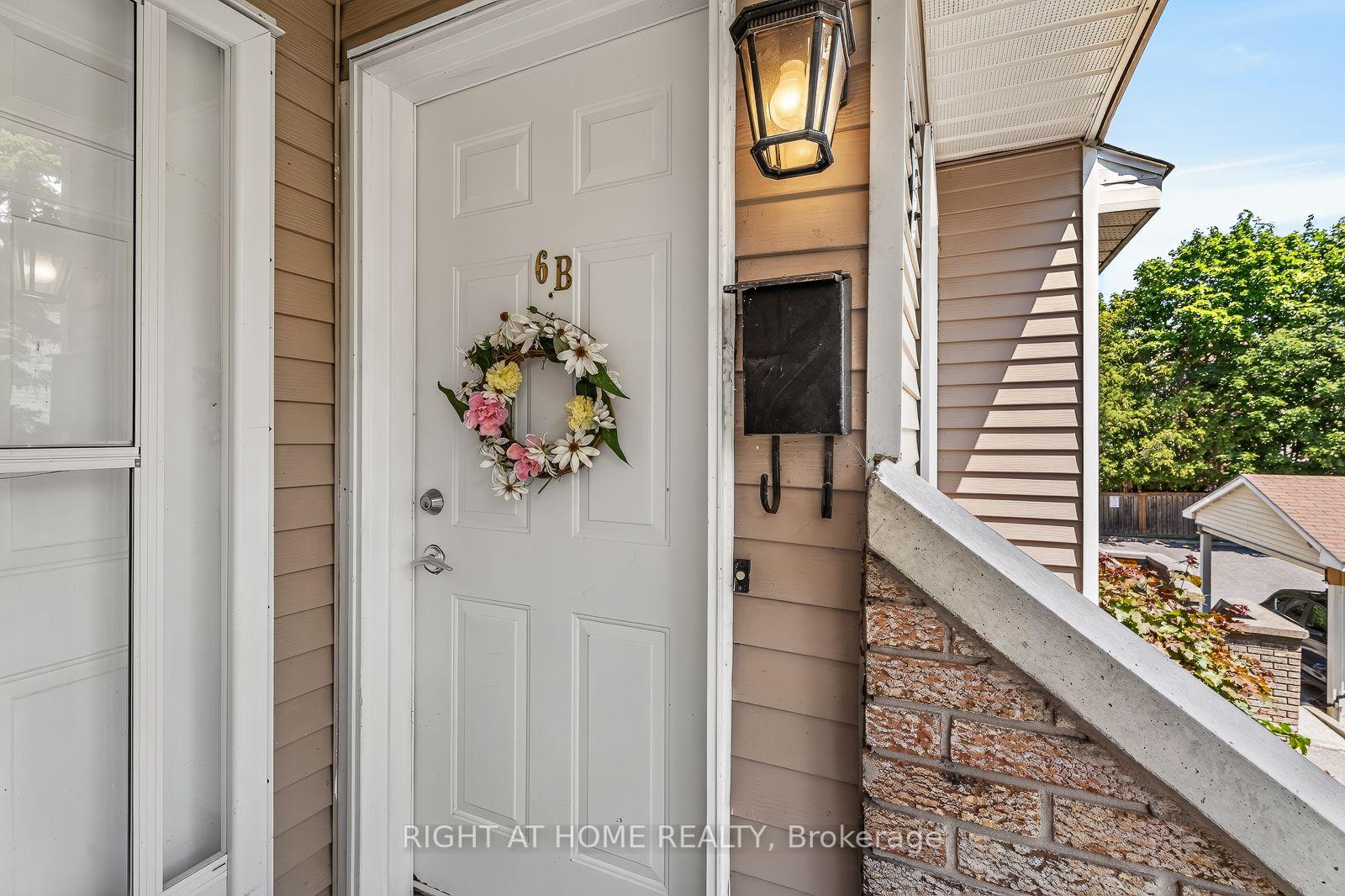 Photo 3 of Unit 15, 6B Shehyn Lane, Ottawa, Tanglewood — HOMEH