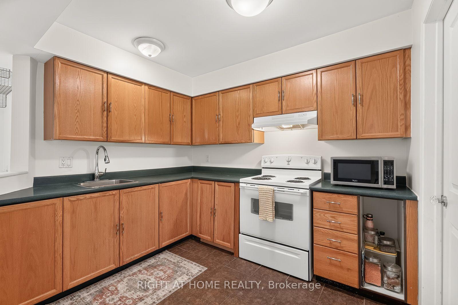Photo 9 of Unit 15, 6B Shehyn Lane, Ottawa, Tanglewood — HOMEH