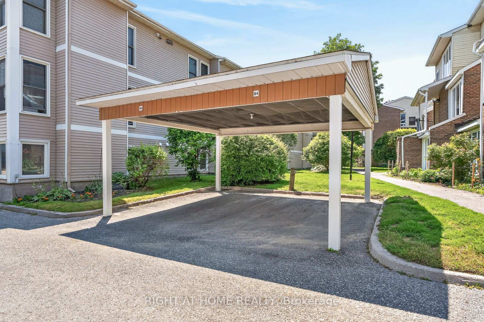 Photo 16 of Unit 15, 6B Shehyn Lane, Ottawa, Tanglewood — HOMEH