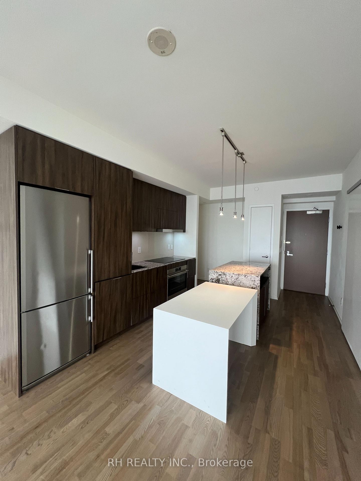 Photo 6 of Unit 3205, 1 Bloor Street E, Toronto, Church-Yonge Corridor — HOMEH