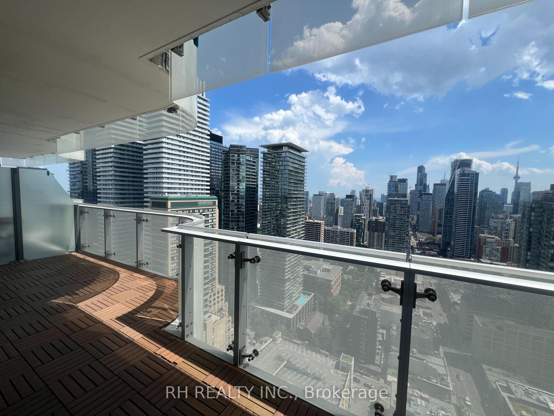 Photo 14 of Unit 3205, 1 Bloor Street E, Toronto, Church-Yonge Corridor — HOMEH