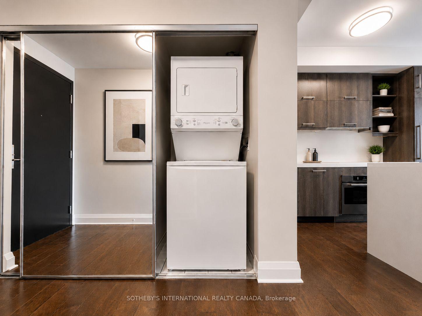 Photo 9 of Unit 2309, 1080 Bay Street, Toronto, Bay Street Corridor — HOMEH