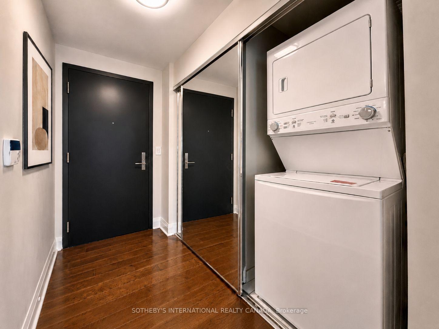 Photo 10 of Unit 2309, 1080 Bay Street, Toronto, Bay Street Corridor — HOMEH