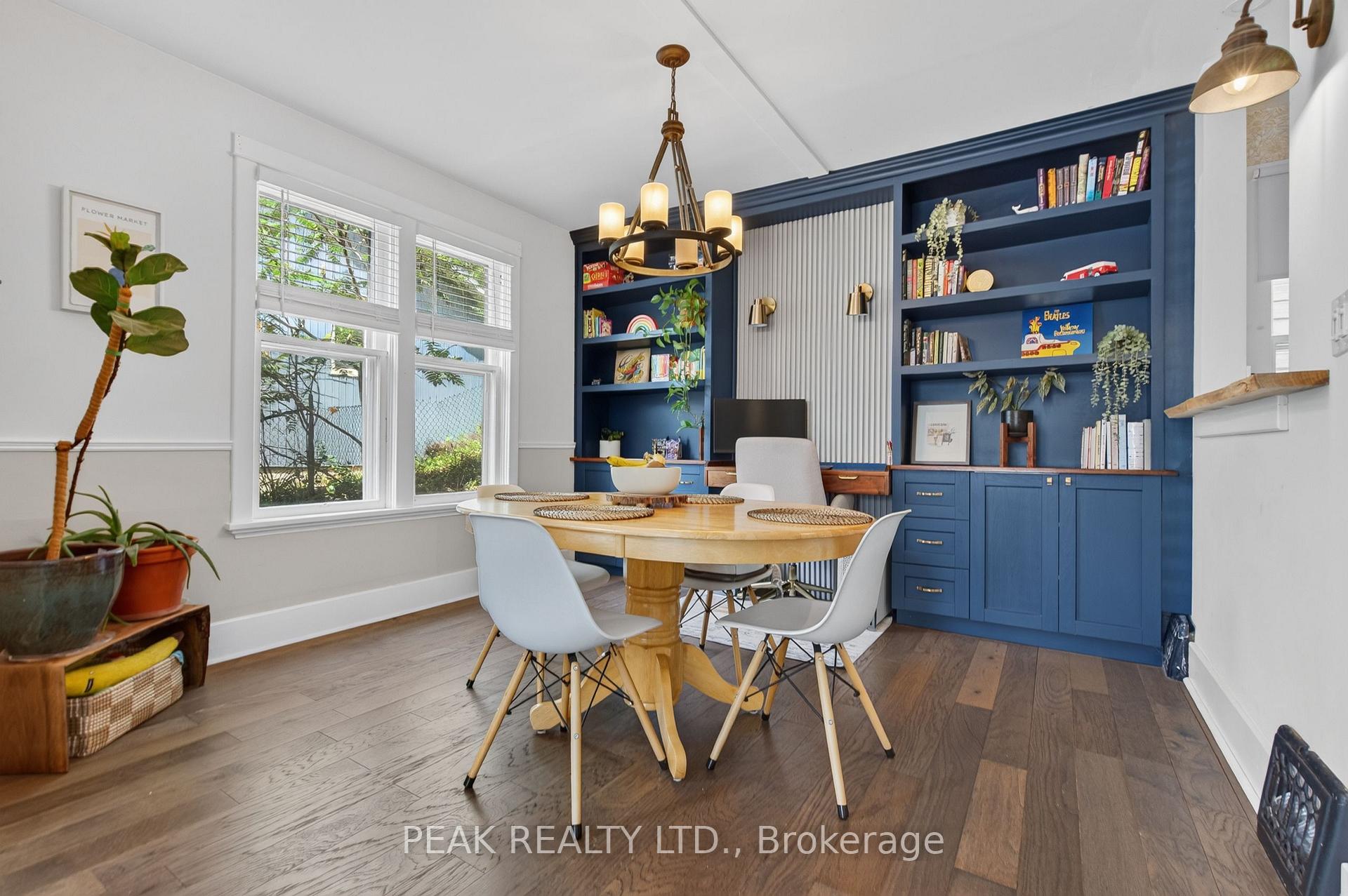 Photo 13 of 107 West River Street, Brant, Paris — HOMEH