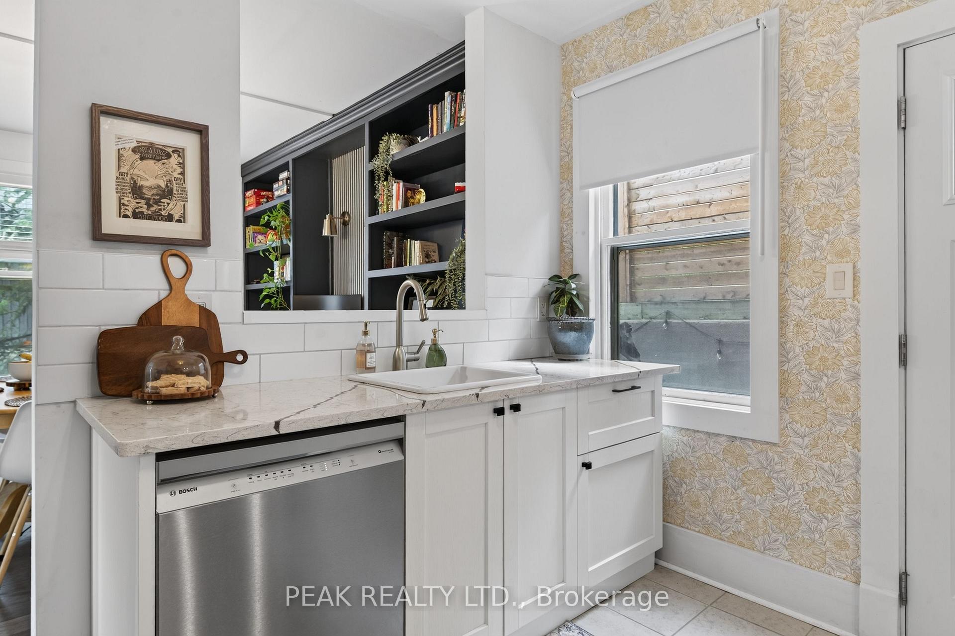 Photo 21 of 107 West River Street, Brant, Paris — HOMEH