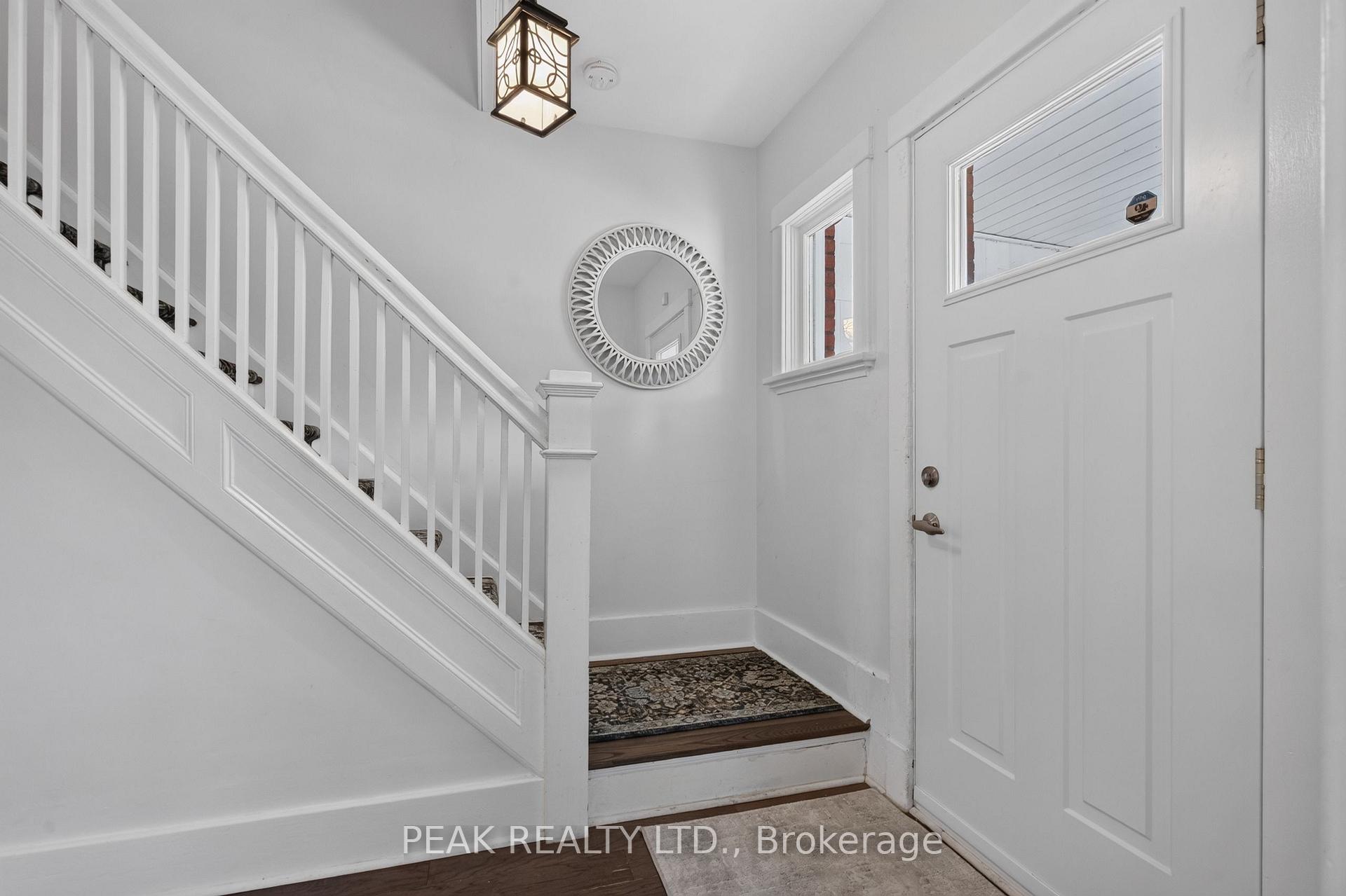 Photo 27 of 107 West River Street, Brant, Paris — HOMEH