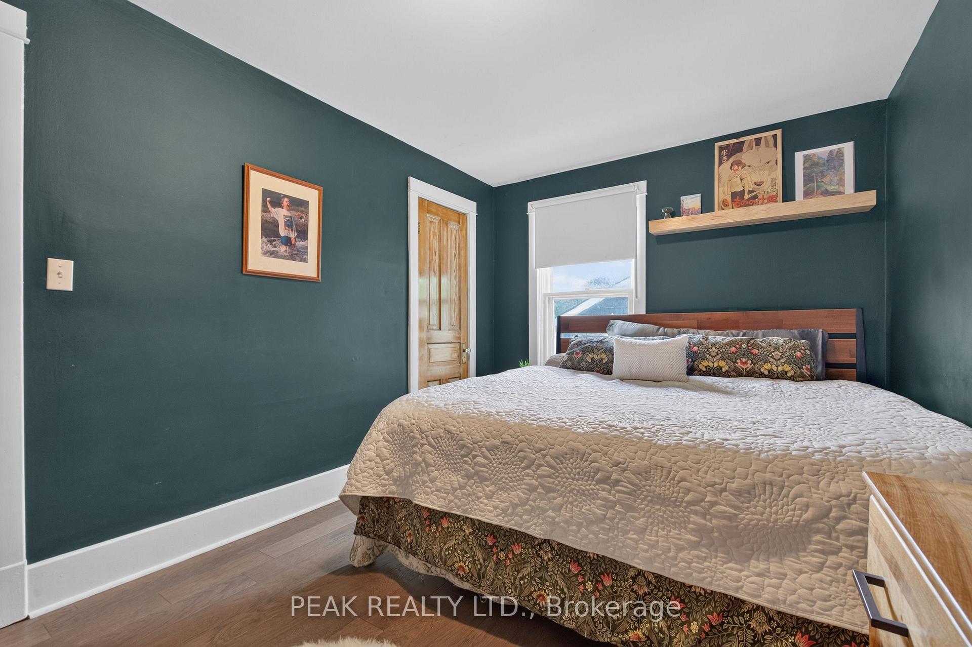 Photo 29 of 107 West River Street, Brant, Paris — HOMEH