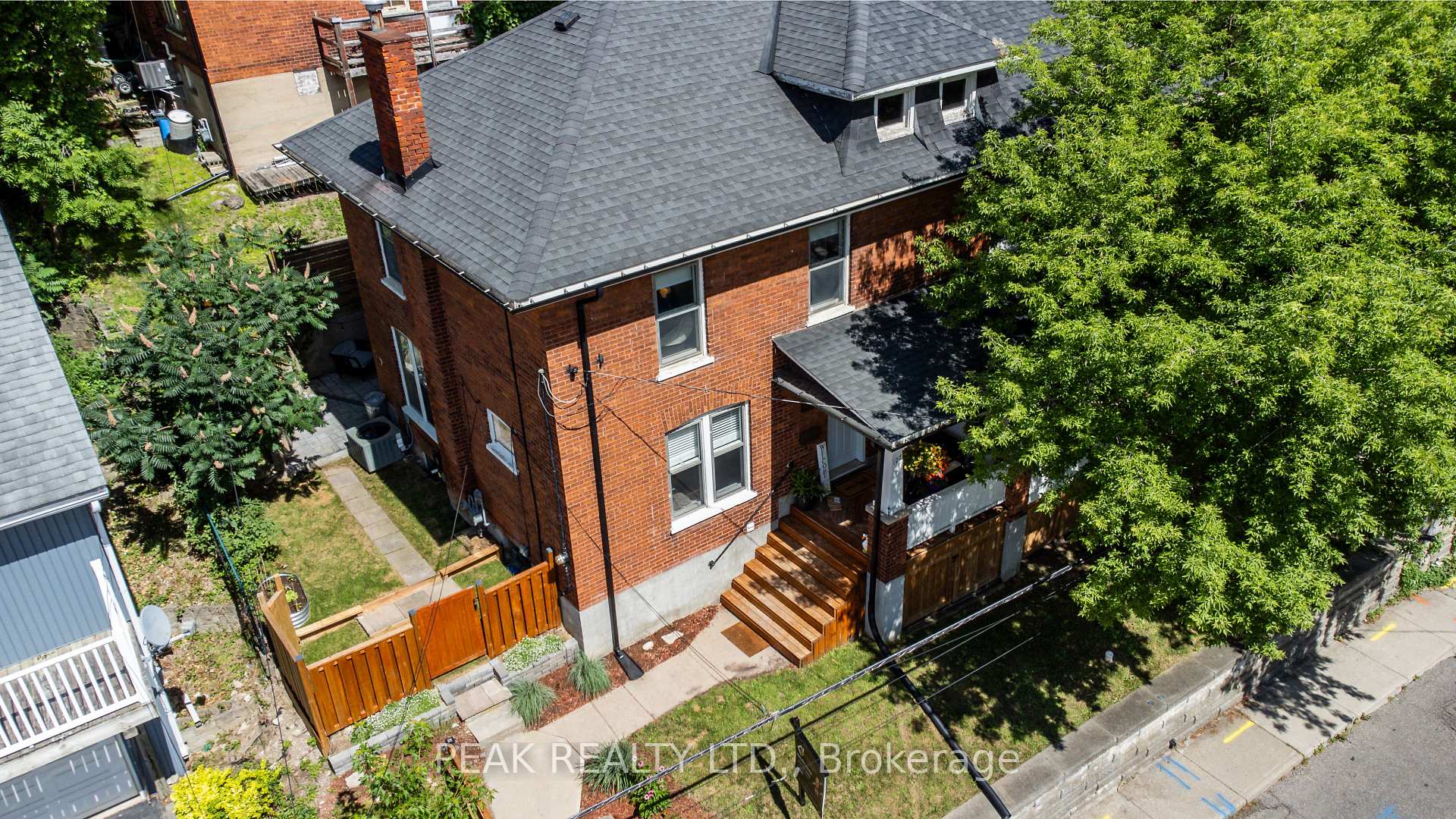 Photo 44 of 107 West River Street, Brant, Paris — HOMEH