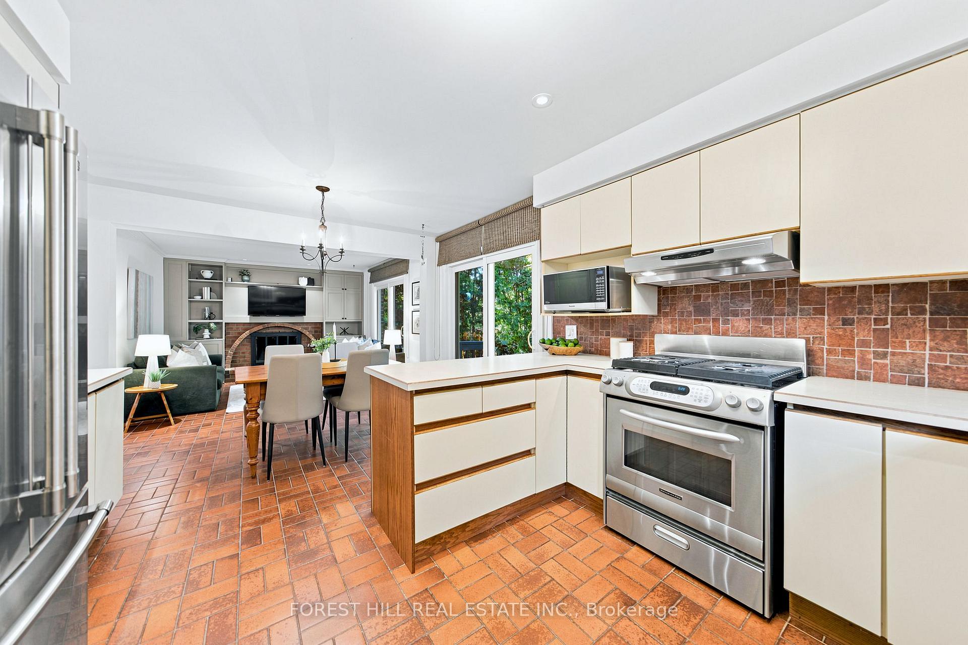 Photo 15 of 84 Kings College Road, Markham, Aileen-Willowbrook — HOMEH