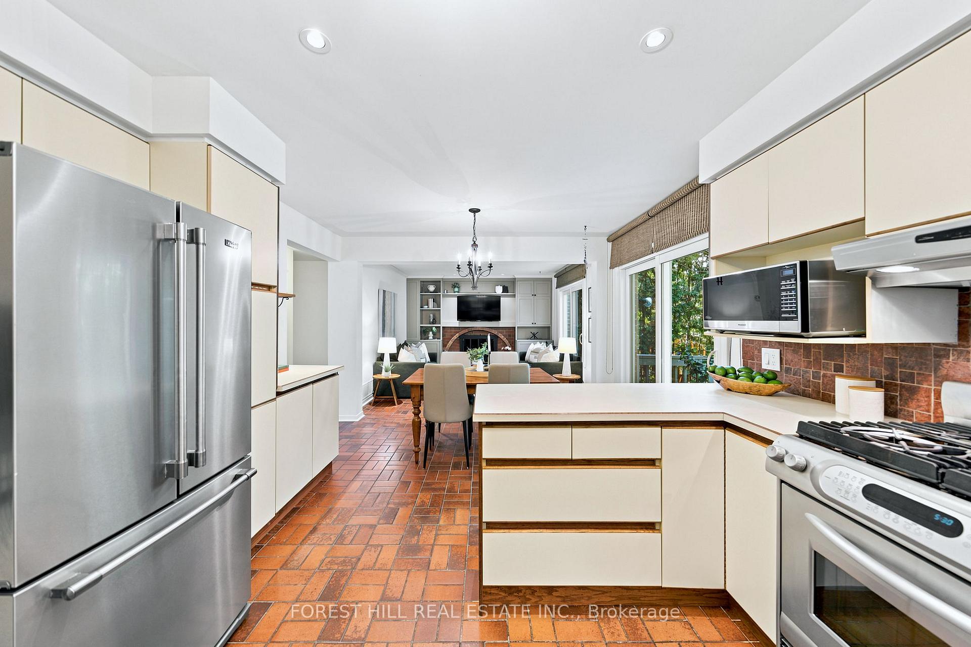Photo 16 of 84 Kings College Road, Markham, Aileen-Willowbrook — HOMEH